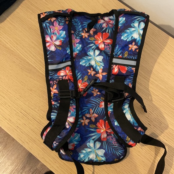 Camelbak Tropical - Picture 4 of 5